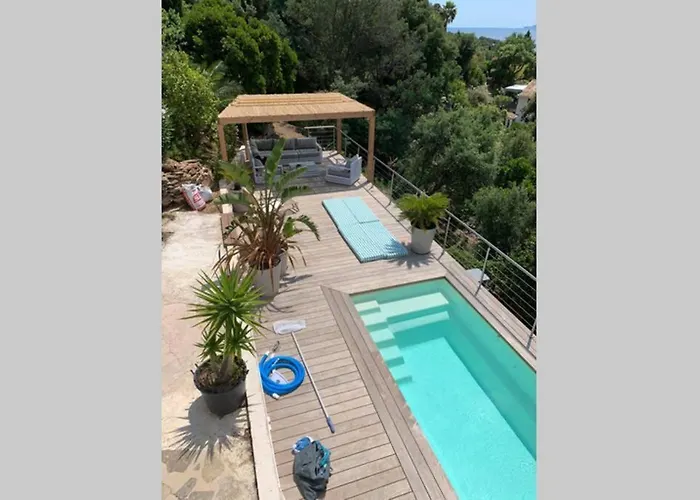 Petit Coin De Paradis * Le Rayol-Canadel-sur-Mer